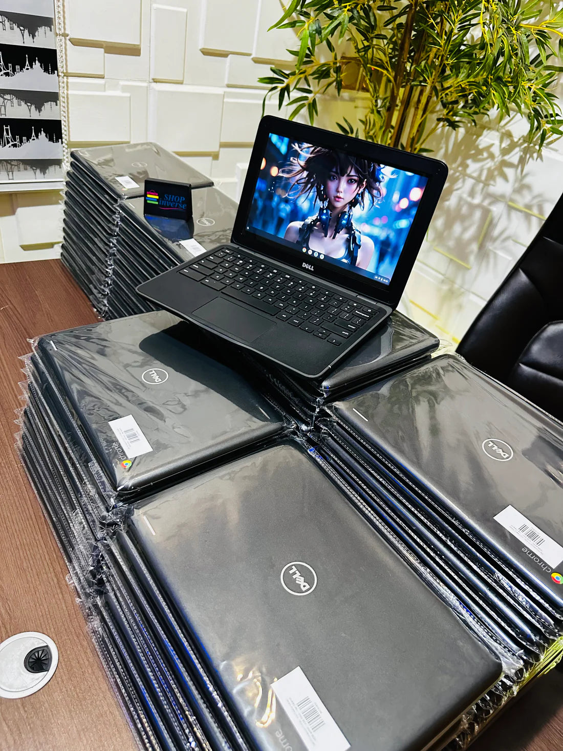 DELL 11 3180 LAPTOP - RENEWED & GOOD CON.